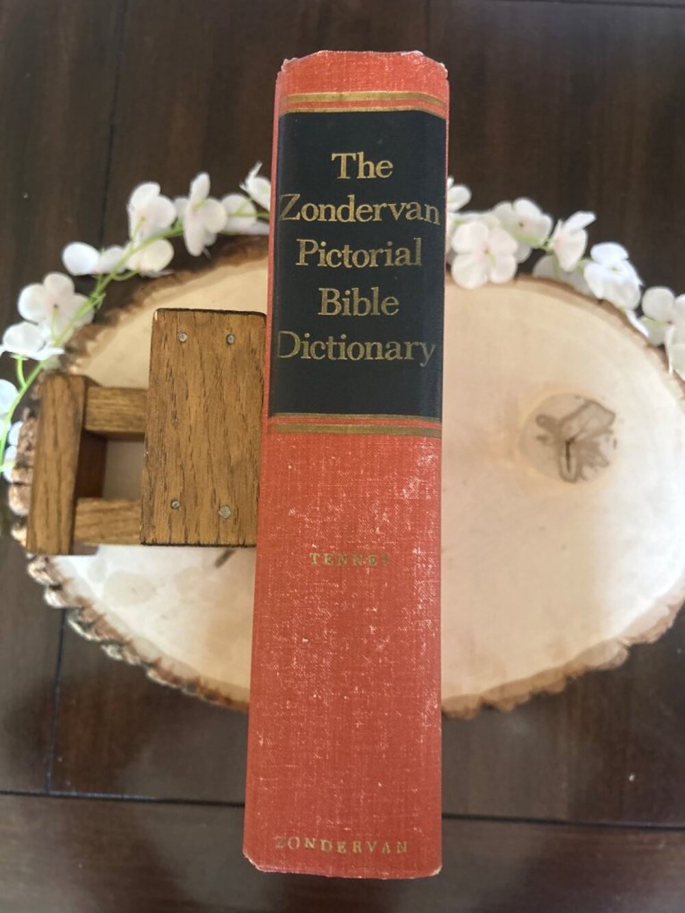 Zondervan Pictorial Bible Dictionary 1967 Hardcover Red Indexed Tabs Reference